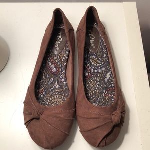Hot Cakes Brown flats
